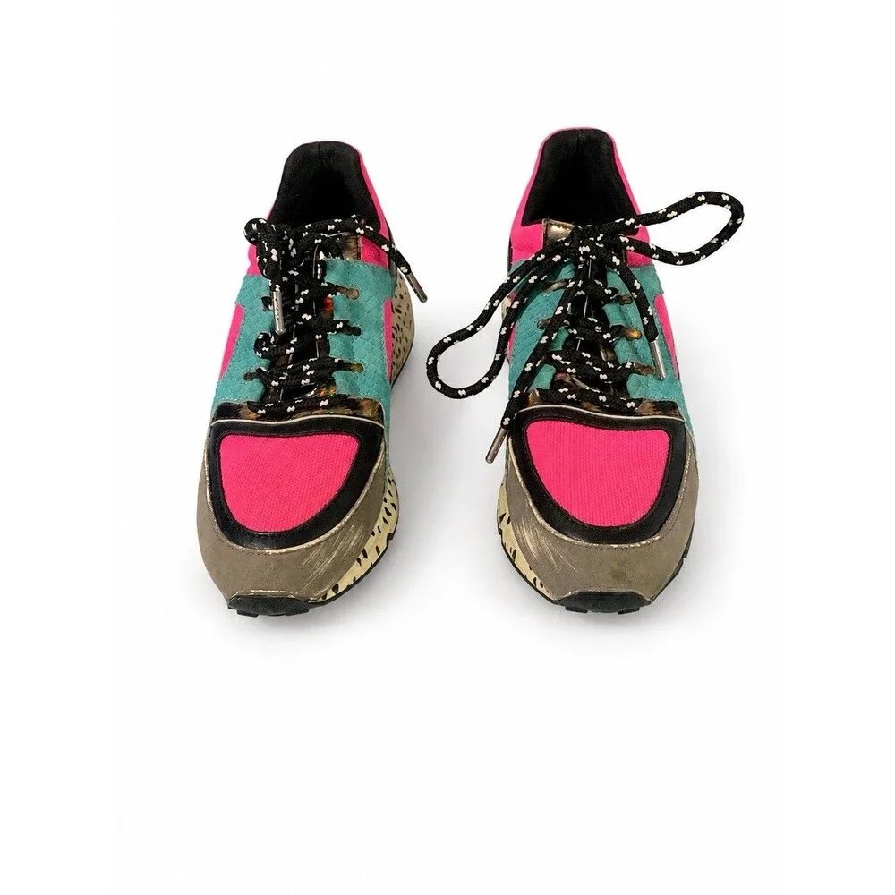 Steve Madden lightly used
